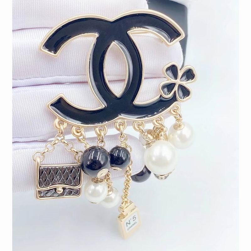 Chanel Brooch 309